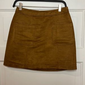 Old Navy Carmel Suede, size 2